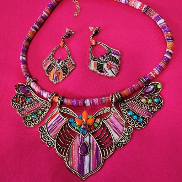 Statement Necklace with Matching‎ Earrings - Picture 1 of 5